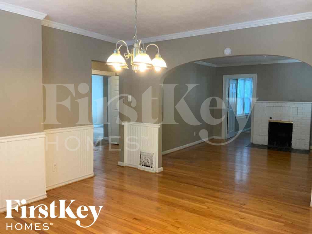 Building Photo - 600 Larkin Ave