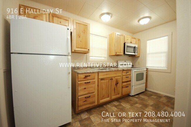 Building Photo - 916 E Halliday St