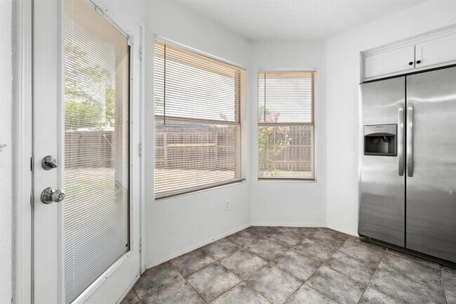 Building Photo - 12701 Tantara Dr