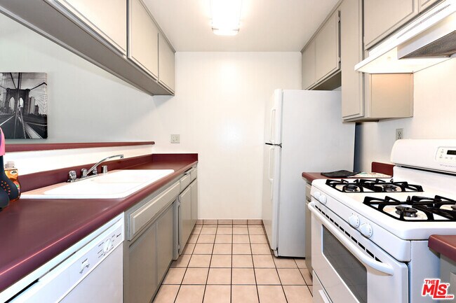 Building Photo - 3600 Bagley Ave