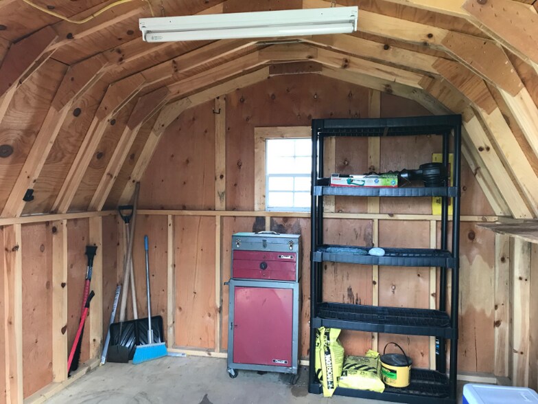 Building Photo - 2030 Eastman Ave