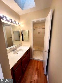 Building Photo - 725 Twin Holly Ln