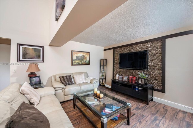 Building Photo - 11339 SW 132nd Pl