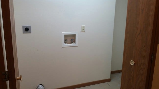 Building Photo - Rose Terrace