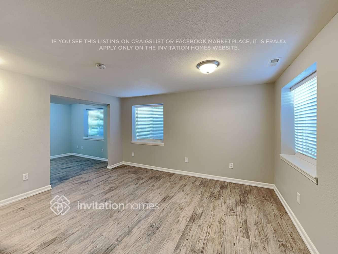 Building Photo - 1452 Canoe Creek Dr N