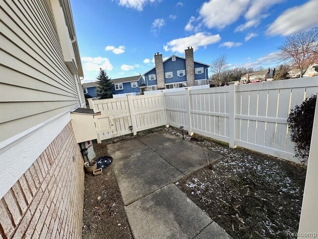 Building Photo - 20923 W Glen Haven Cir