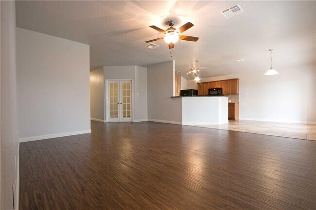 Building Photo - 602 Red Bud Cove