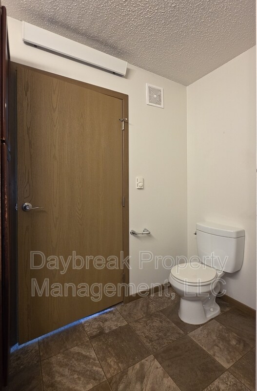 Building Photo - 317 16th St S