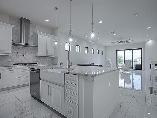 Building Photo - 7661 Toscana Blvd