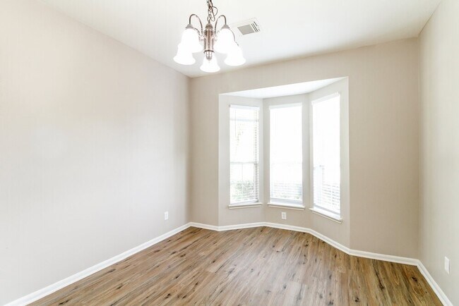 Building Photo - 11402 English Rose Trail