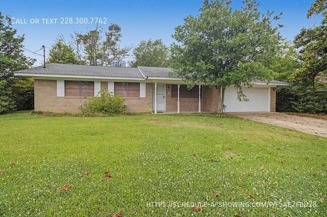 Building Photo - 883 Rustwood Dr