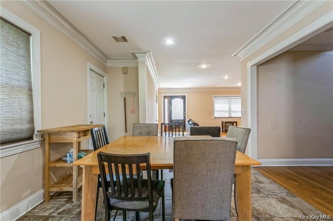 Building Photo - 39 Croydon Rd