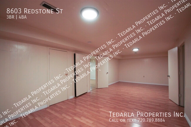 Building Photo - 8603 Redstone St