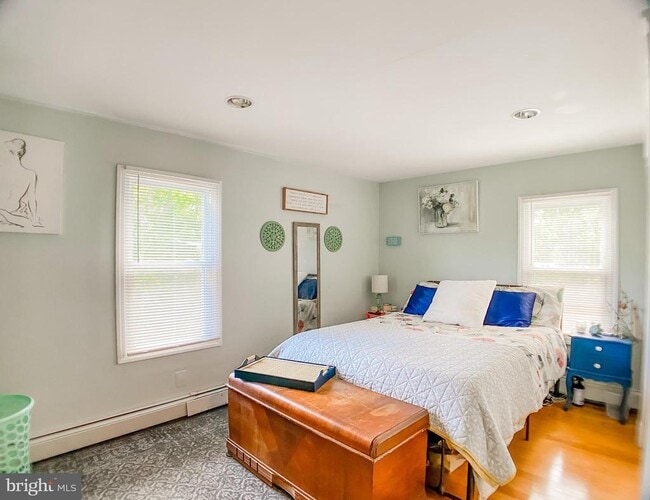 Building Photo - 227 N Main St