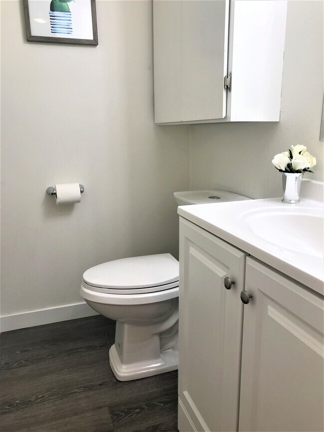 Building Photo - 1366 Orleans St