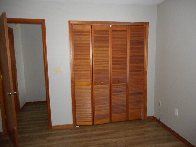 Building Photo - 1350 George Edwards Ct