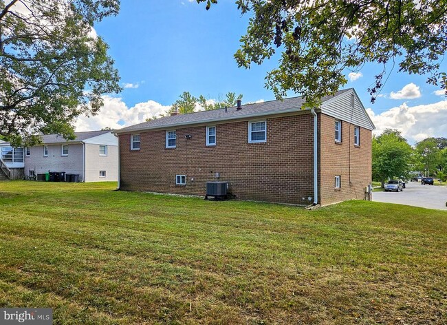 Building Photo - 4202 Flam St