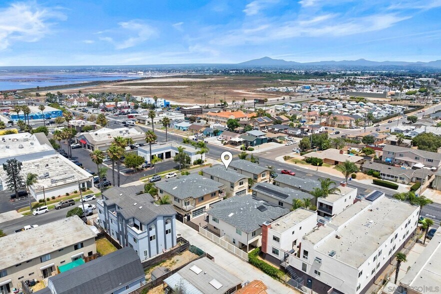 Building Photo - 1289 Donax Ave