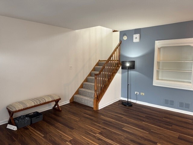 Building Photo - 34016 N White Oak Ln