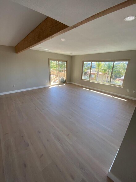 Open great room - 6824 Hyde Park Dr