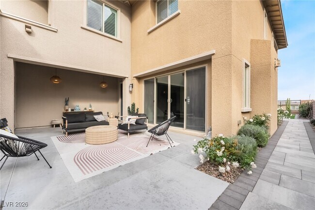 Building Photo - 6348 Skystone St