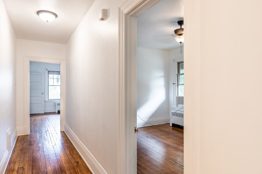 Building Photo - 4412 Erie Ave