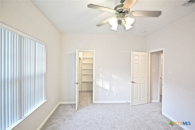Building Photo - 2725 Diamond Trail