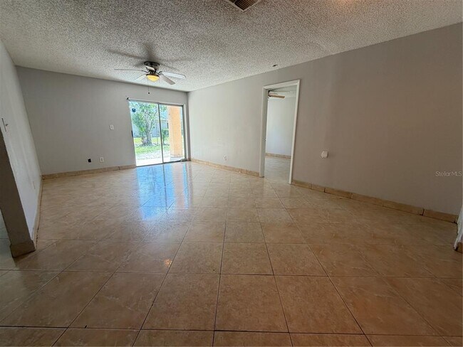 Building Photo - 5225 Via Hacienda Cir