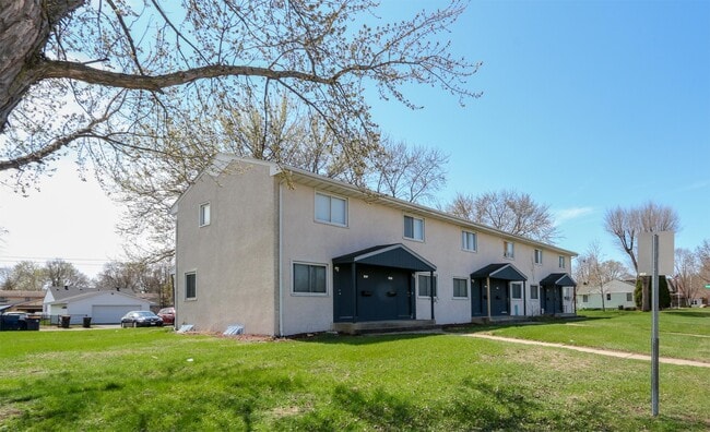 Building Photo - 1034 2nd Ave E