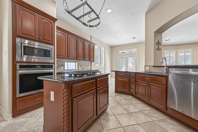 Building Photo - 5803 Grandwood Ln