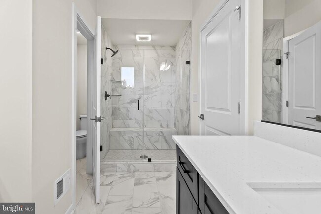 Building Photo - 6244 Folly Ln