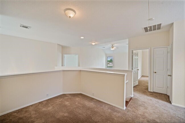 Building Photo - 11011 Hunting Path Ct