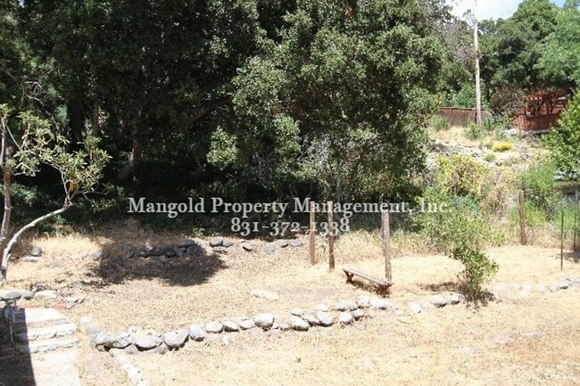 Building Photo - Charming 1-Bed 1-Bath Home with Bonus Room...