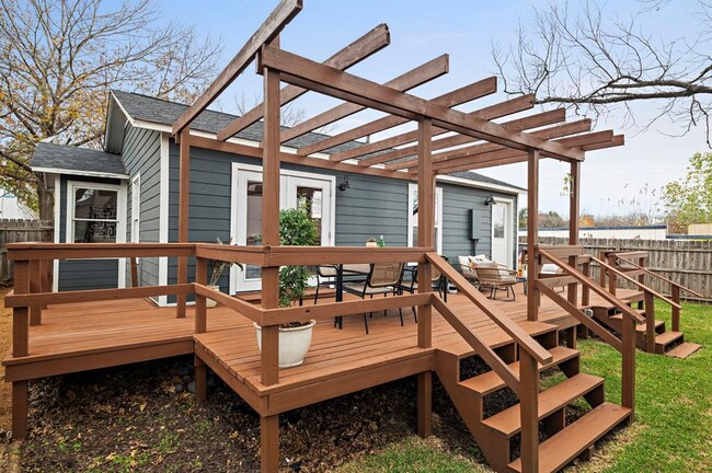 Building Photo - 5517 Avenue G