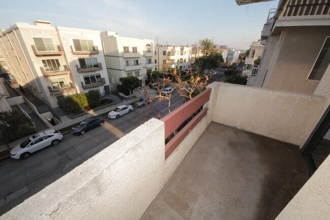 Interior Photo - Amherst Heights