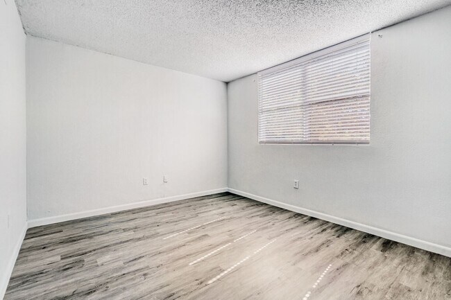 1215 NW 103rd Lane, Floor Plan A Vista Shores - Web Quality - 009 - 09 Bedroom - Vista Shores