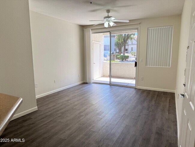 Building Photo - 11375 E Sahuaro Dr