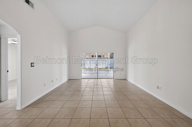Building Photo - 2127 Korat Ln