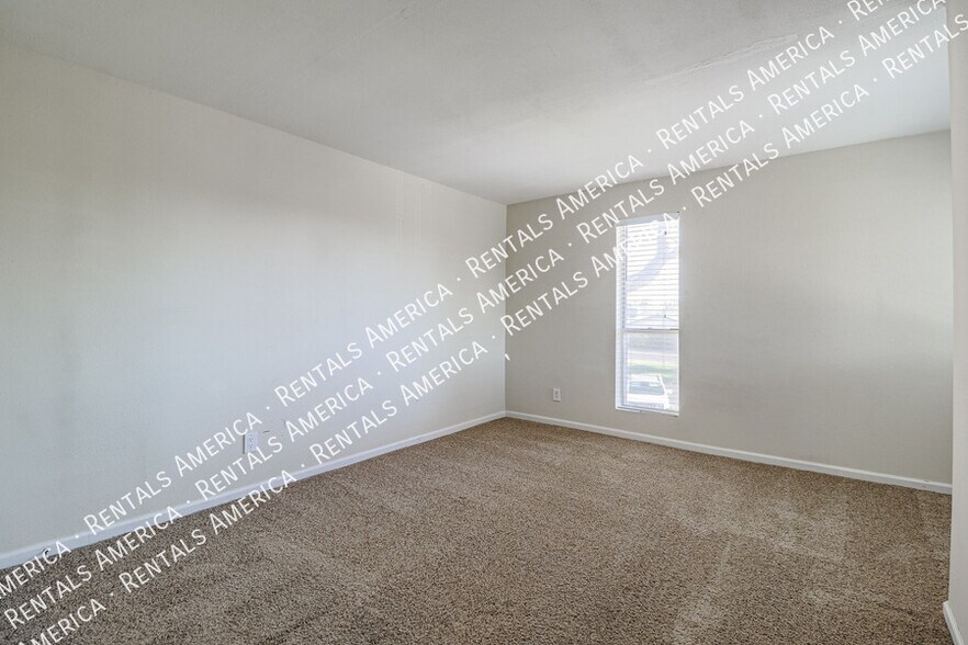Building Photo - 4354 N 82nd St