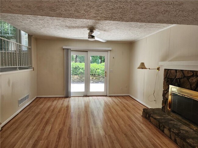 Building Photo - 3572 High Green Dr
