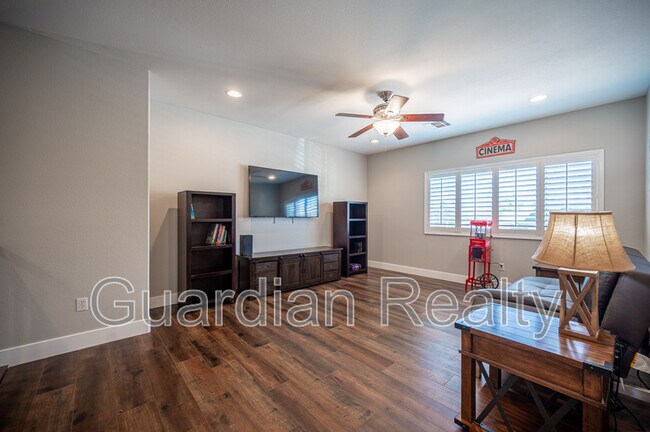 Building Photo - 11112 Pine Greens Ct