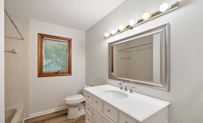 Building Photo - 28118 Forestbrook Dr