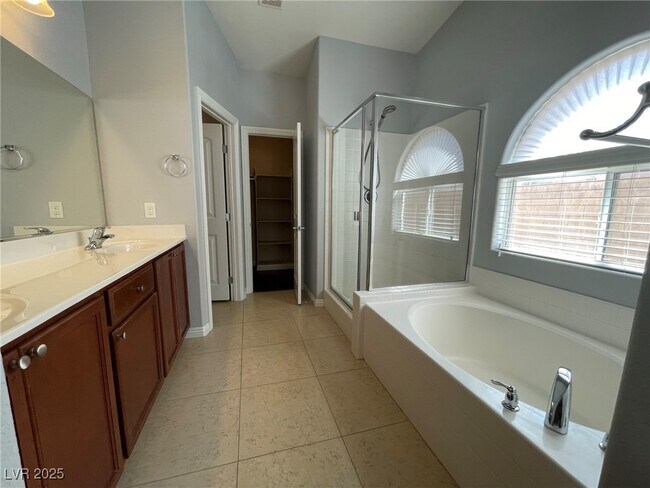 Building Photo - 92 Whitetail Archery Ave
