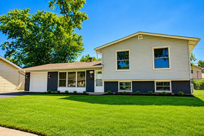 Building Photo - 7777 Ramsgate Cir S
