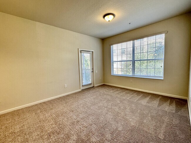 Building Photo - 3338 Robert Trent Jones Dr