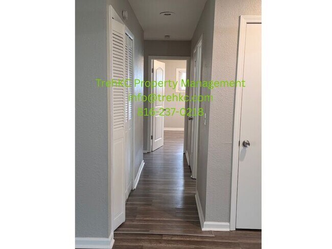 Building Photo - SPACIOUS 4-BEDROOM RANCH HOME FOR RENT!