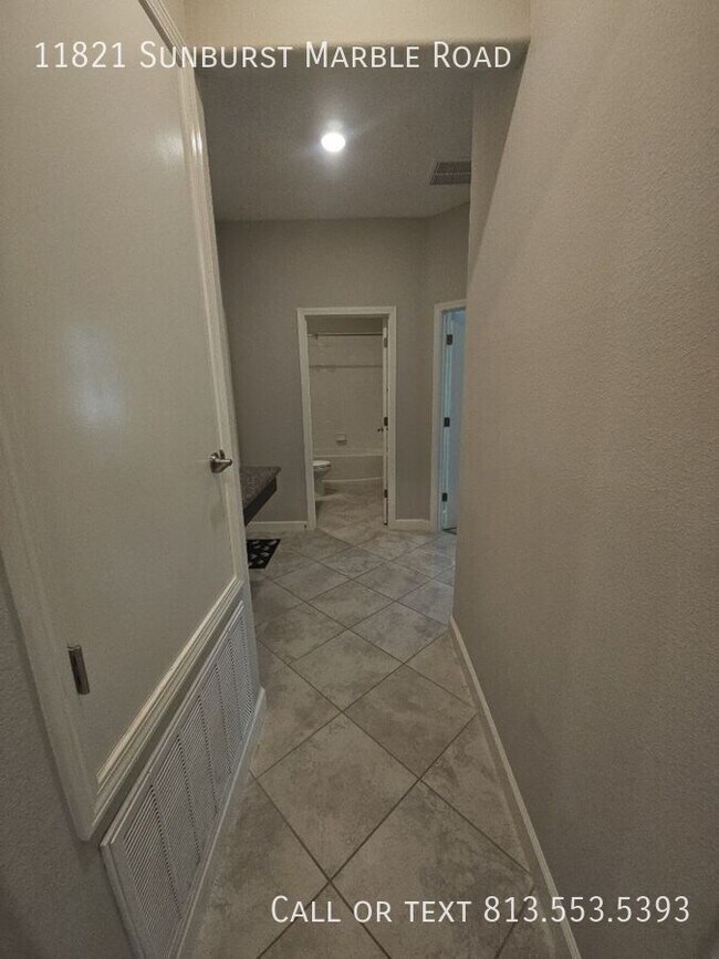 Building Photo - 11821 Sunburst Marble Rd