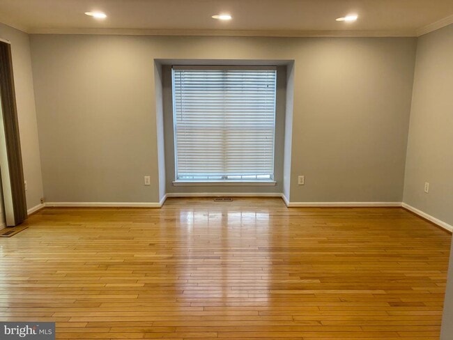 Building Photo - 15115 Deer Valley Terrace