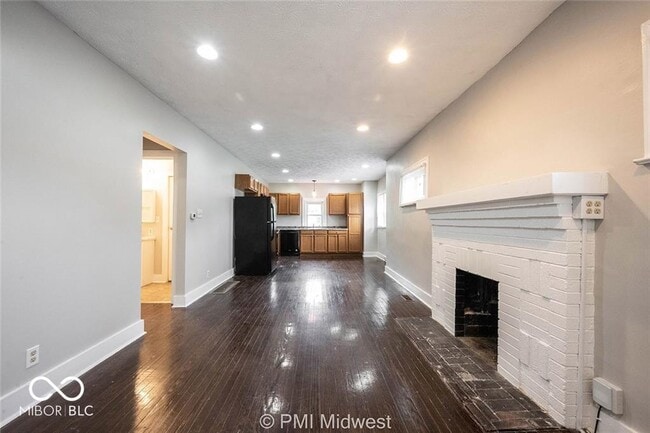 Building Photo - 1621 E 49th St