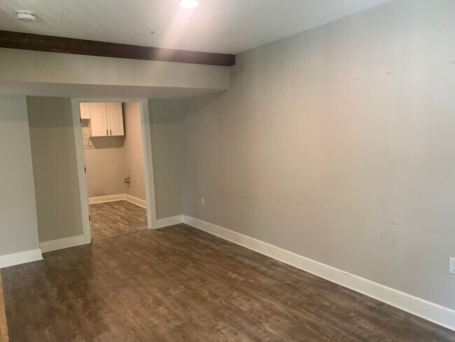 Building Photo - 14AB Preble St